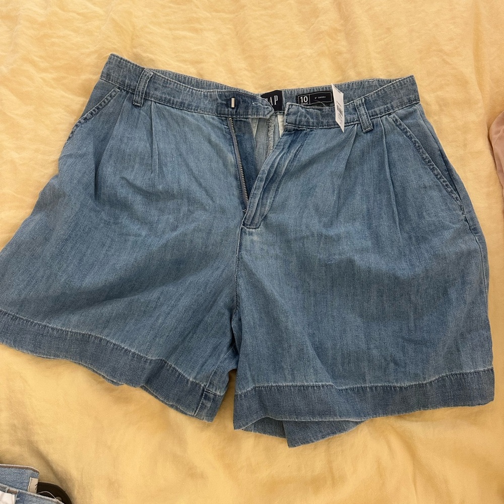 High Rise Pleated Chambray Shorts with Washwell